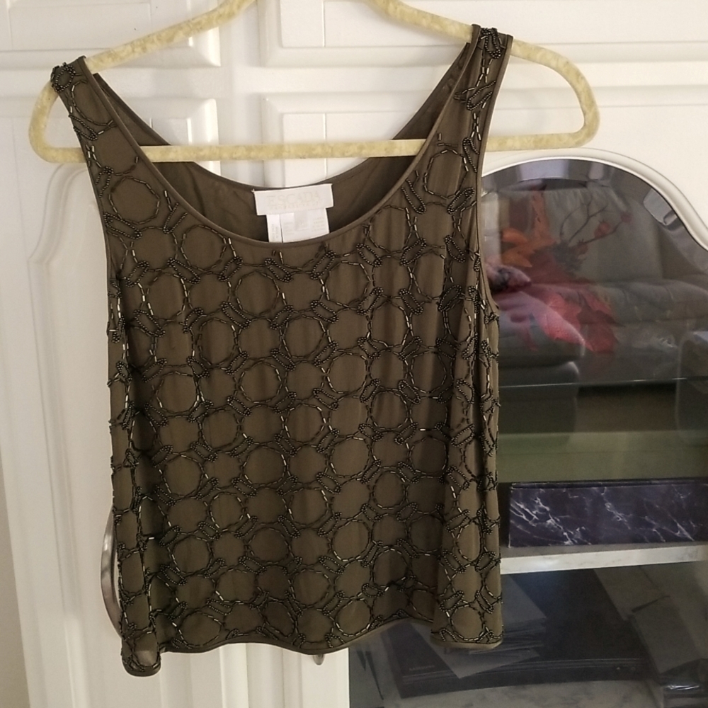 ESCADA TOP